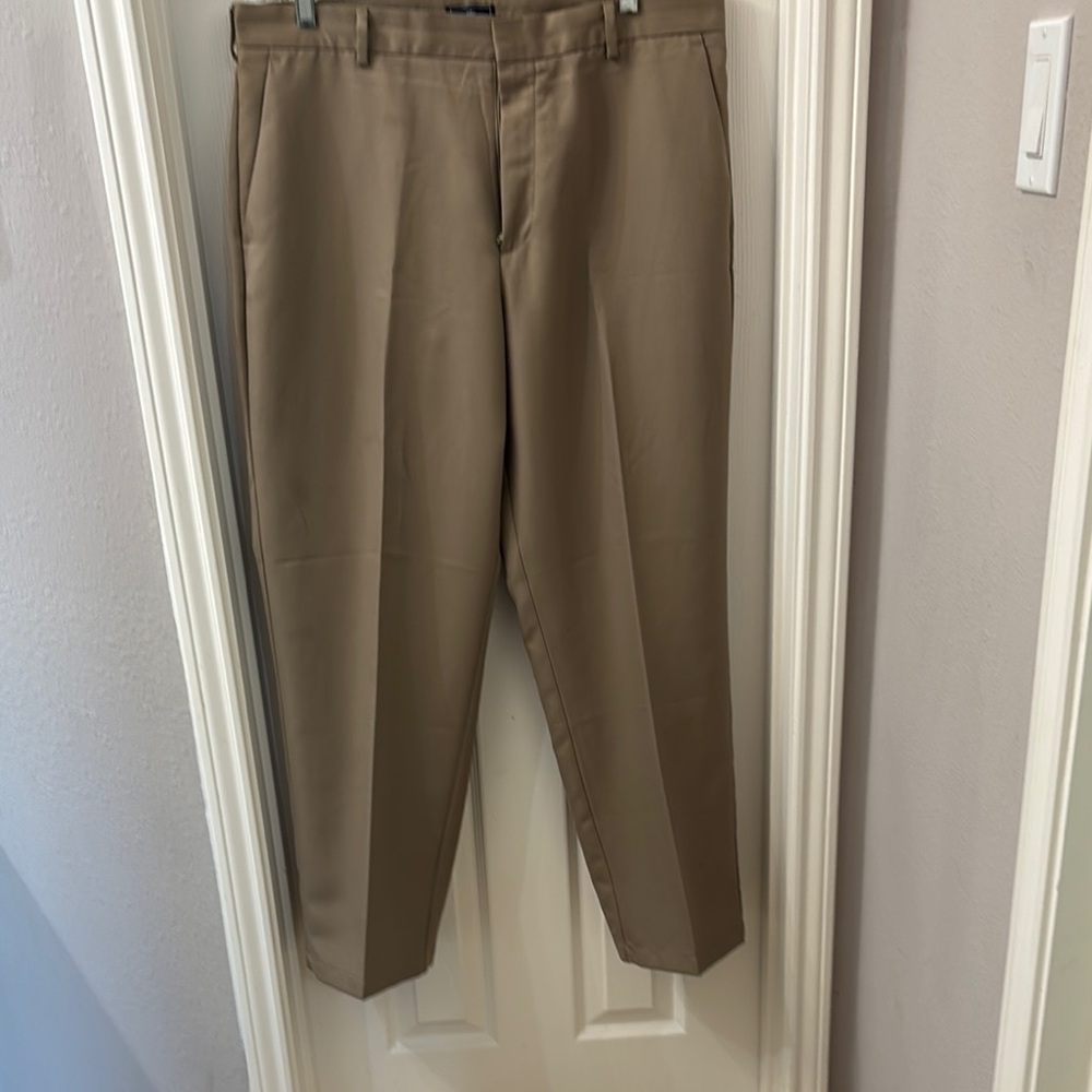 Dockers Tan Dress Pants Classic Straight-Leg size 36x30 VGC